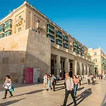 Valletta Main Street Apartment Deluxe