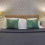 Tritoni Valletta Harbour House - The Harbour Seaviews