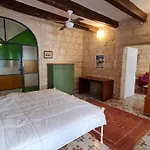 Bakers Hideout - Lovely 1 Bedroom Rental Unit