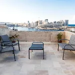 Valletta Collection - 101 Republic