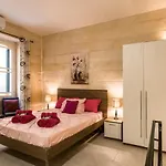 Gb Suites - Triplex Apartment