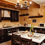 Enchanting 2Bdr Townhouse In Valletta Centre!