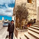 10 La Ruelle