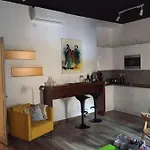 Valletta Stylish City Pad