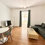 Central And Modern Valletta Flat