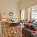 Historic Valletta Duplex - Cityapartmentstay