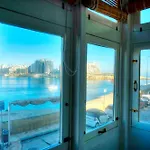 Charming One Bedroom, Sea View Balcony, Valletta Center.