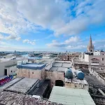 Sunny One Bedroom Apartment In Old Bakery Street