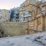 V86 - Valletta Luxury Boutique Apartment St Ursula