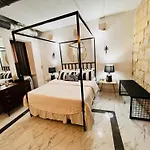 Cozy Charming Townhouse Prime Area Valletta
