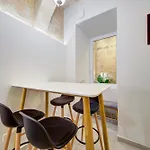 Beautiful, Designer 2Br Home In Heart Of Valletta By 360 Estates