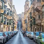 Beautiful, Designer 2Br Home In Heart Of Valletta By 360 Estates