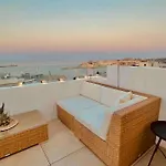 Grand Harbour Views