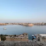 Grand Harbour Views