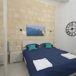 Stylish Valletta 1 Bedooom Penthouse With Terrace In The Centre With Views
