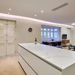 Modern Two Bedroom Apartment In Valletta