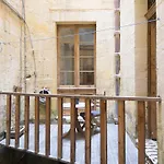 Valletta Bishop Apartment