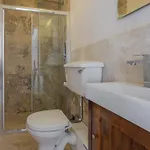 Valletta Suite Drew