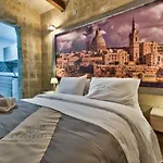 Laparelli Suites: Luxury Suite 1