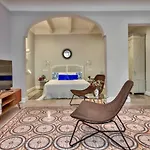 Mint Suites No1