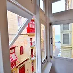 West Street Apartment Duplex