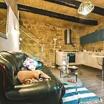 Apartment In Historical Building - Grand Harbour