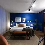 Merchant Suites