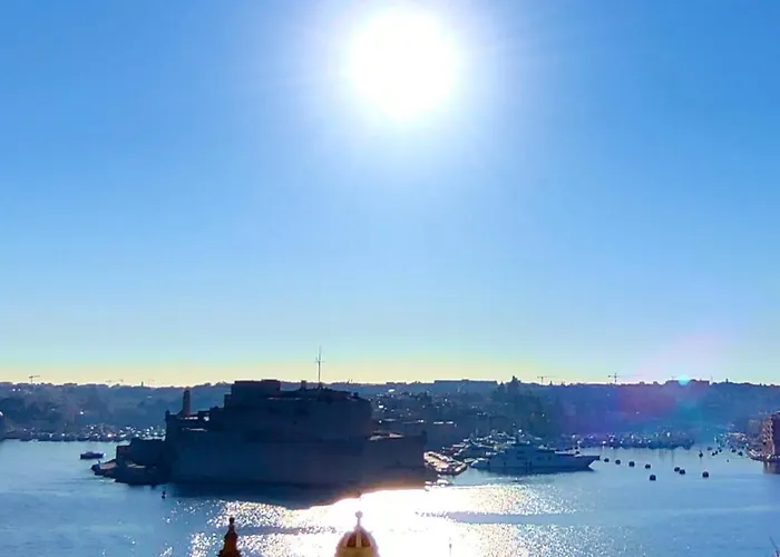 Tide 21 Savynomad Harbour Residences Valletta