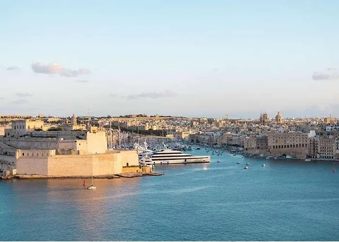 Iniala Harbour House And Residences