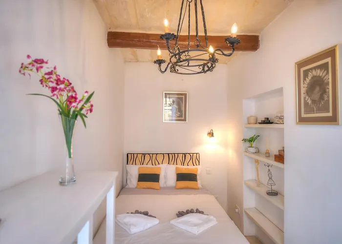 Charming House In The Heart Of Valletta Cpac1-3