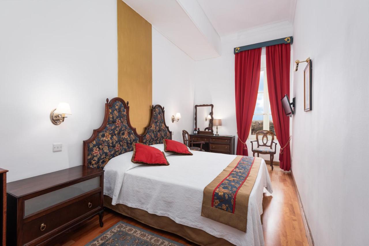 Castille Hotel 3*