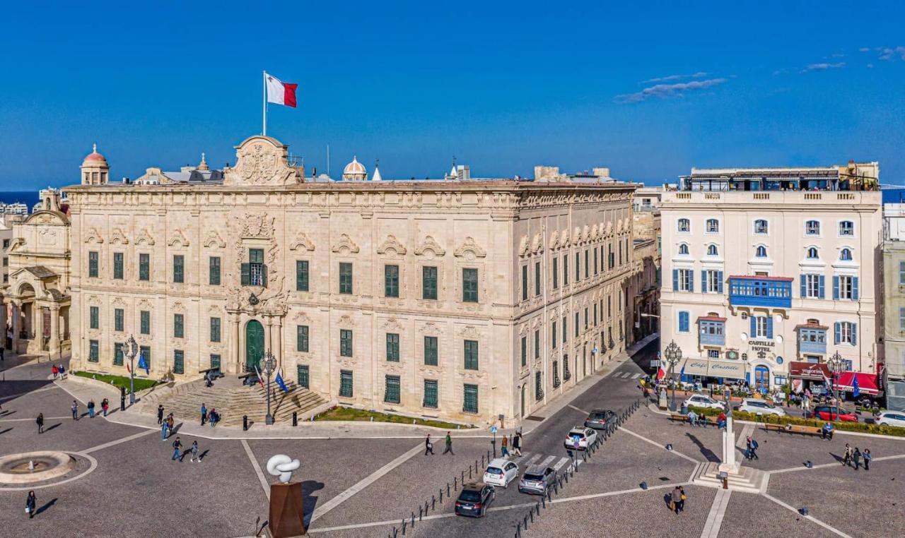 Hotel Castille 3*