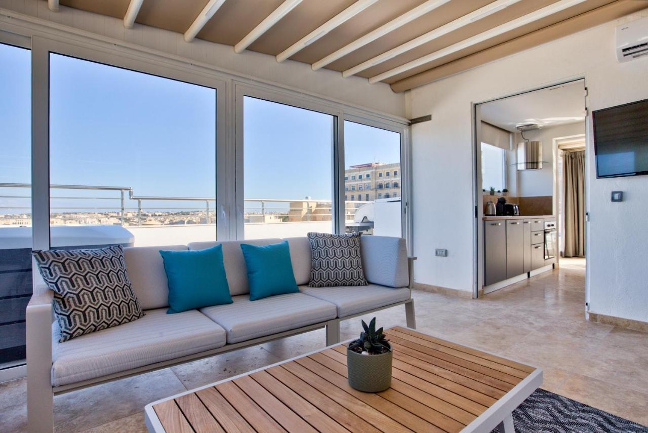 Luxury 4-bedroom Duplex With Stunning Sea Views Private Terrace And Jacuzzi