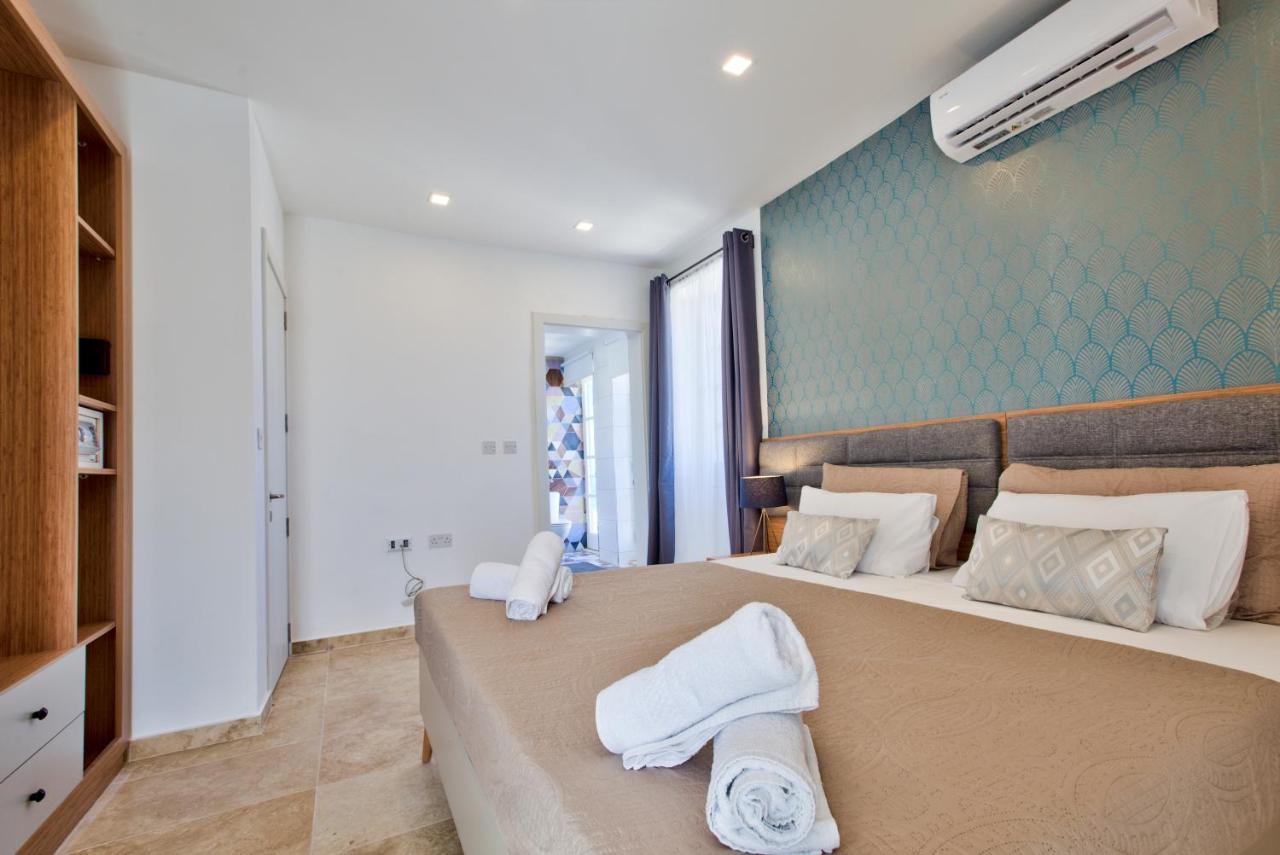 Luxury 4-bedroom Duplex With Stunning Sea Views Private Terrace And Jacuzzi Apartment