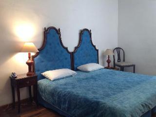 Castille Hotel