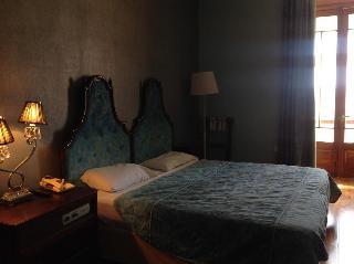 Hotel Castille 3*