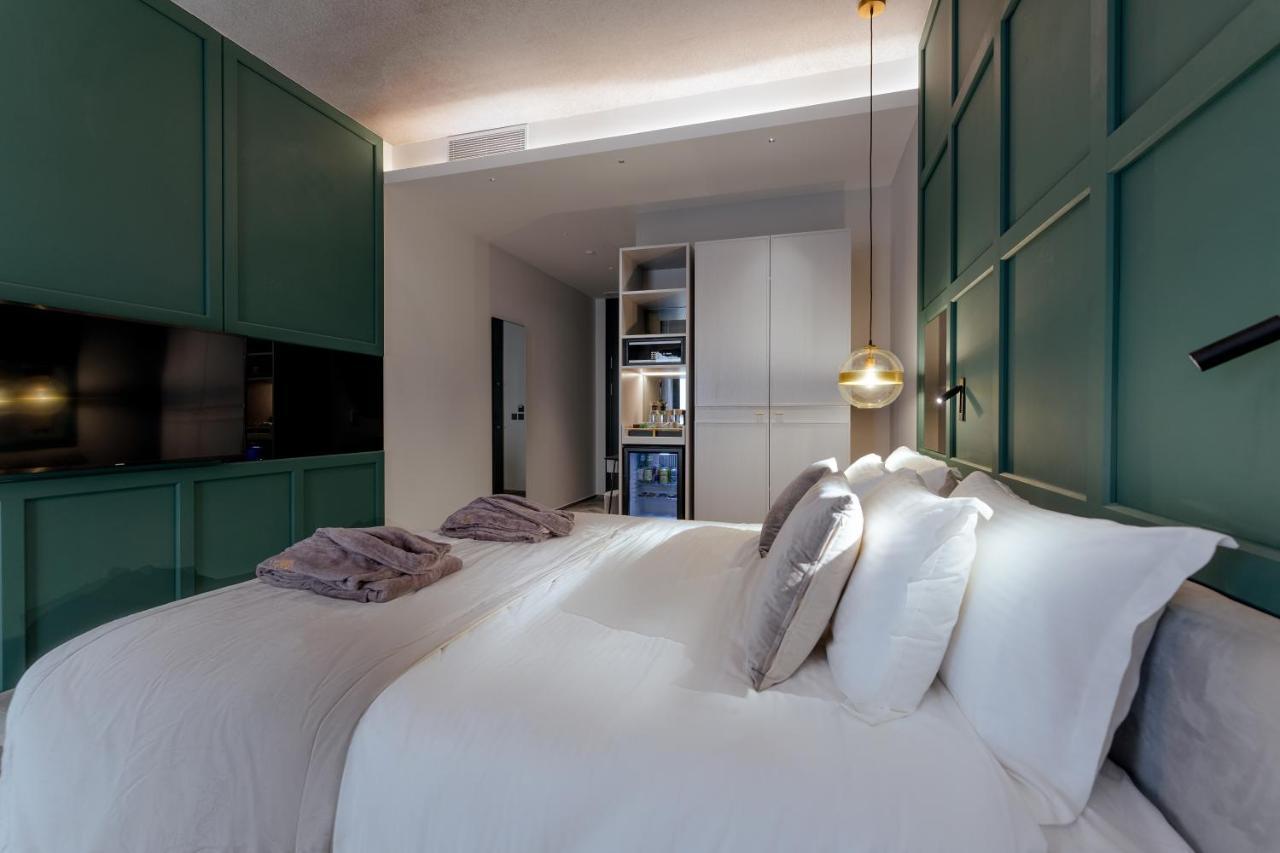 The Embassy Hotel 4*