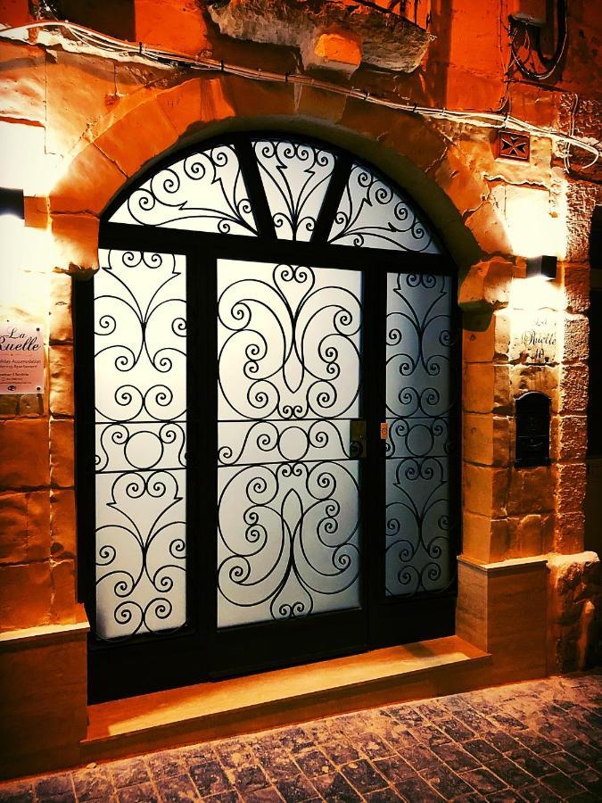 10 La Ruelle Apartment