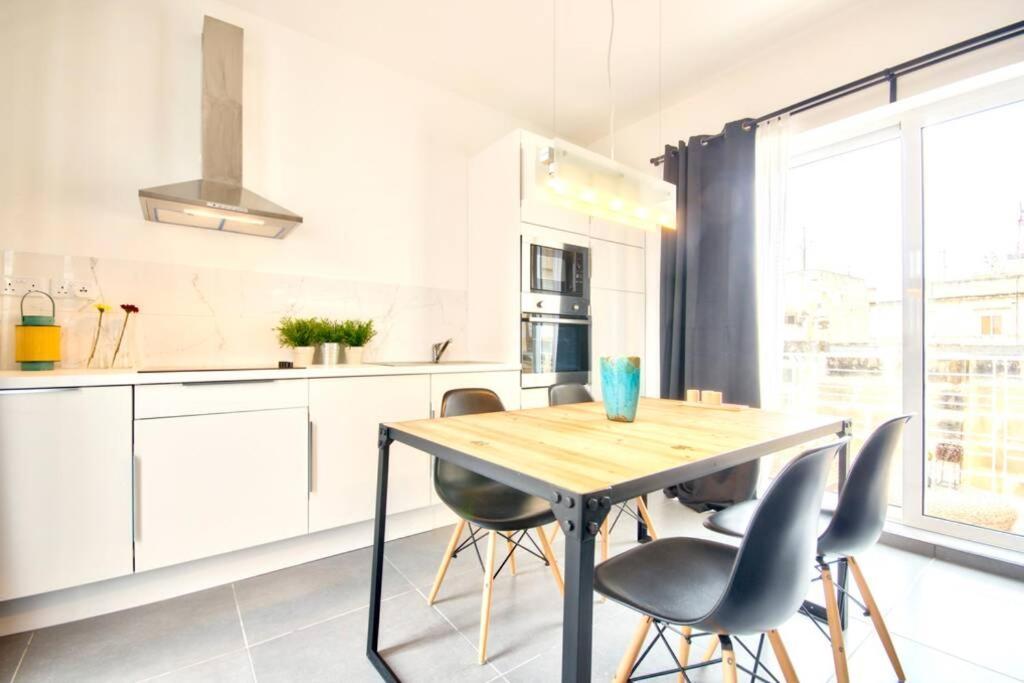 Art Penthouse With Seaview Apartamento *
