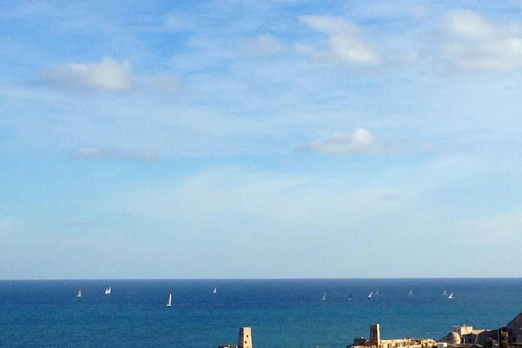 Apartamento Art Penthouse With Seaview