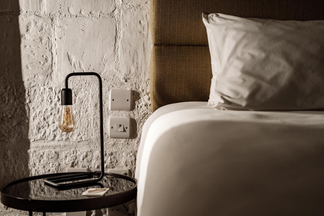 19 Hotel 4*
