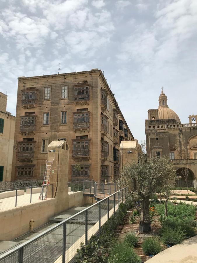 Orangerie * Valletta