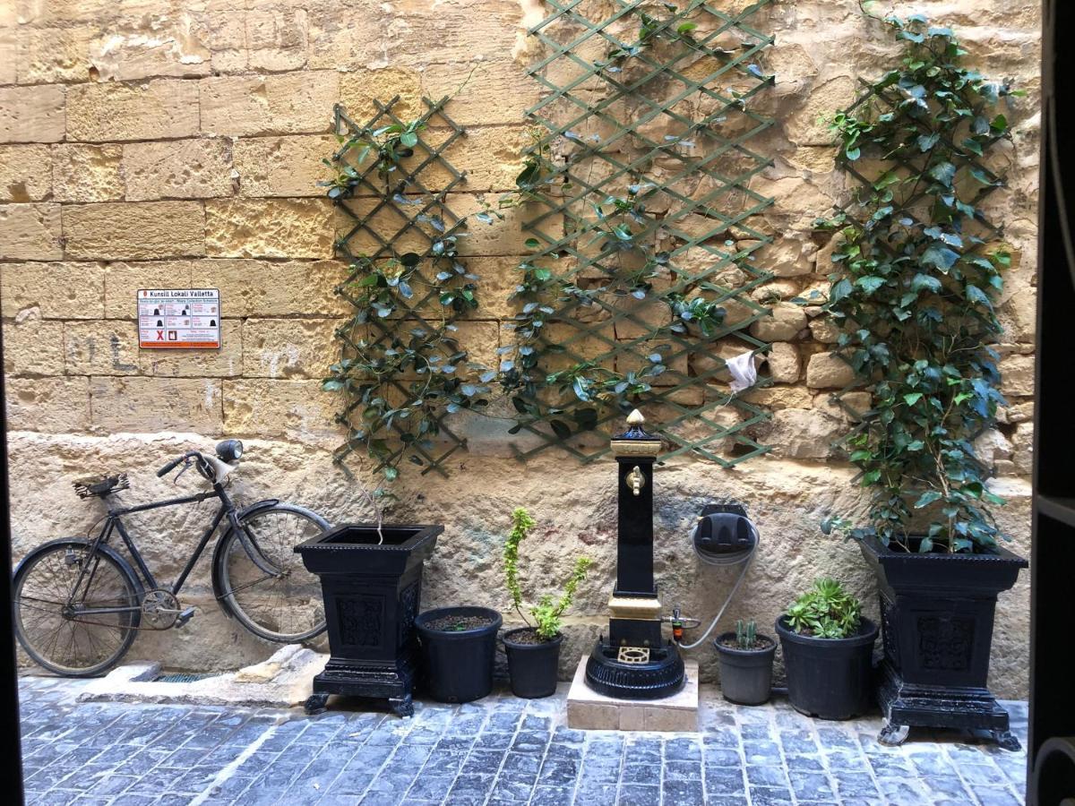 10 La Ruelle Apartment
