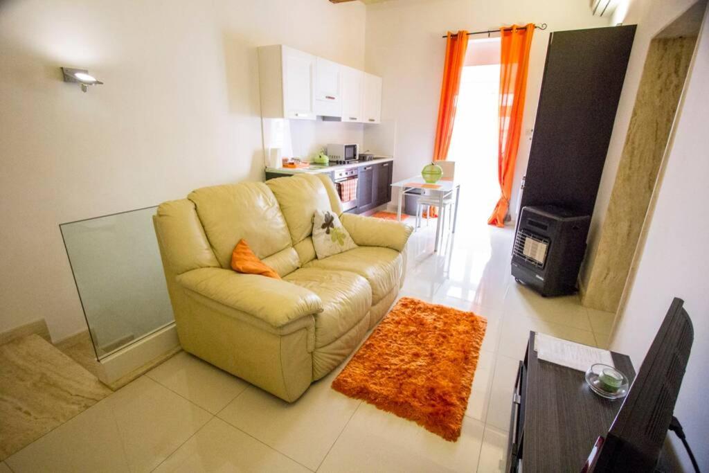 Valletta-central Duplex Maisonette Apartment