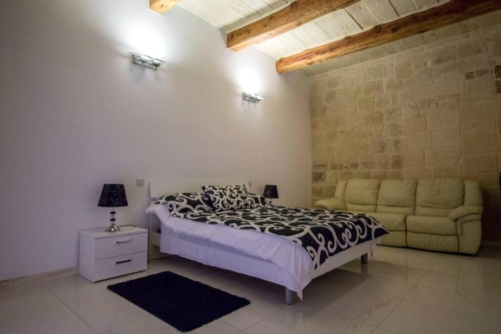 Apartment Valletta-central Duplex Maisonette