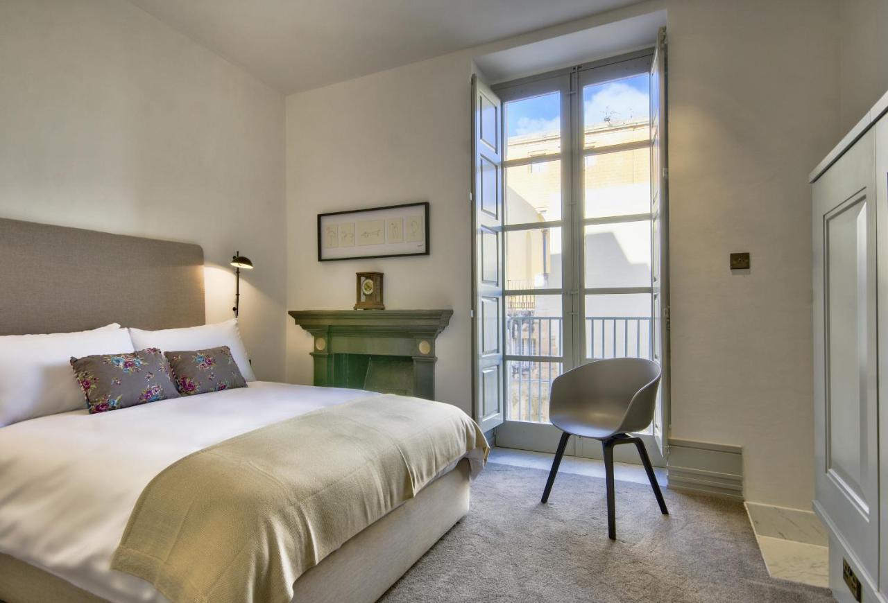 10 Strait Street Valletta