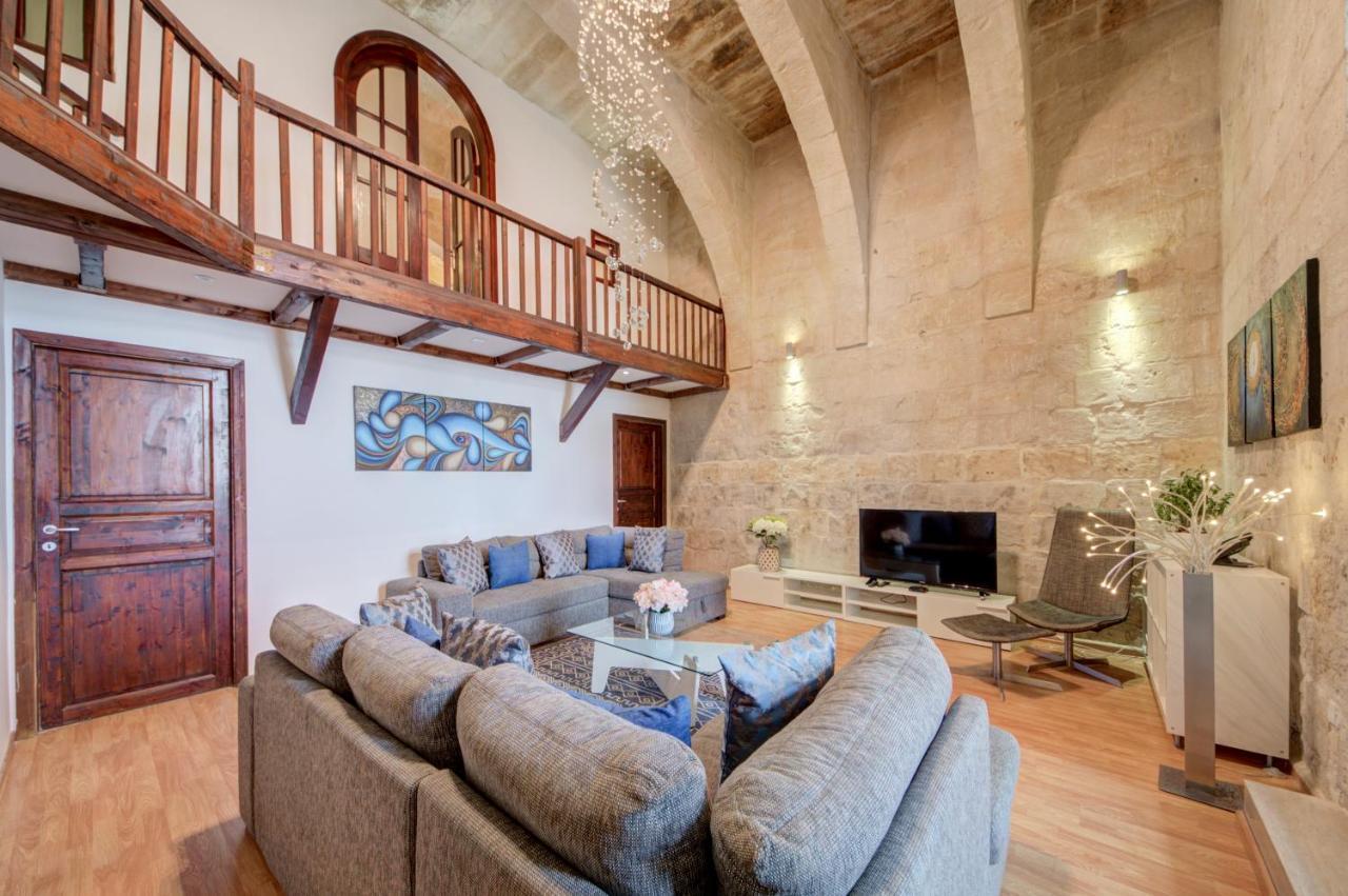Unique Waterfront House Holiday home Valletta
