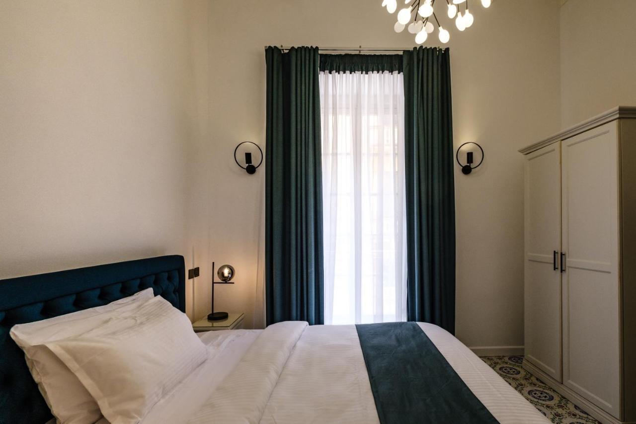 Casa Reale Boutique *