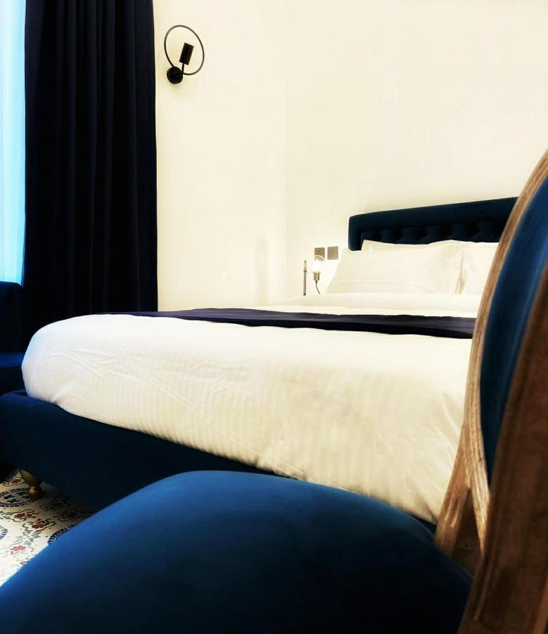 Casa Reale Boutique *