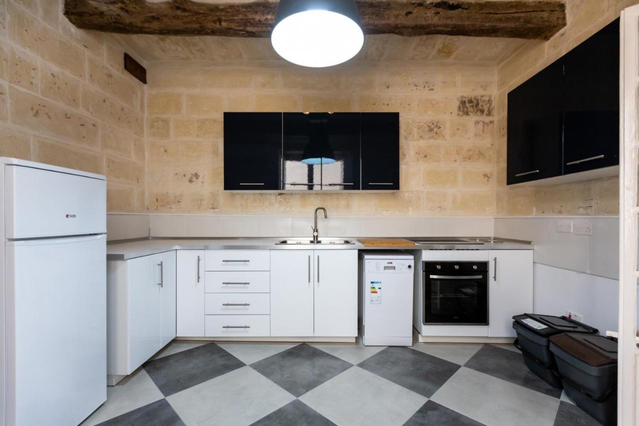 Collection - St Pauls Apartment Valletta